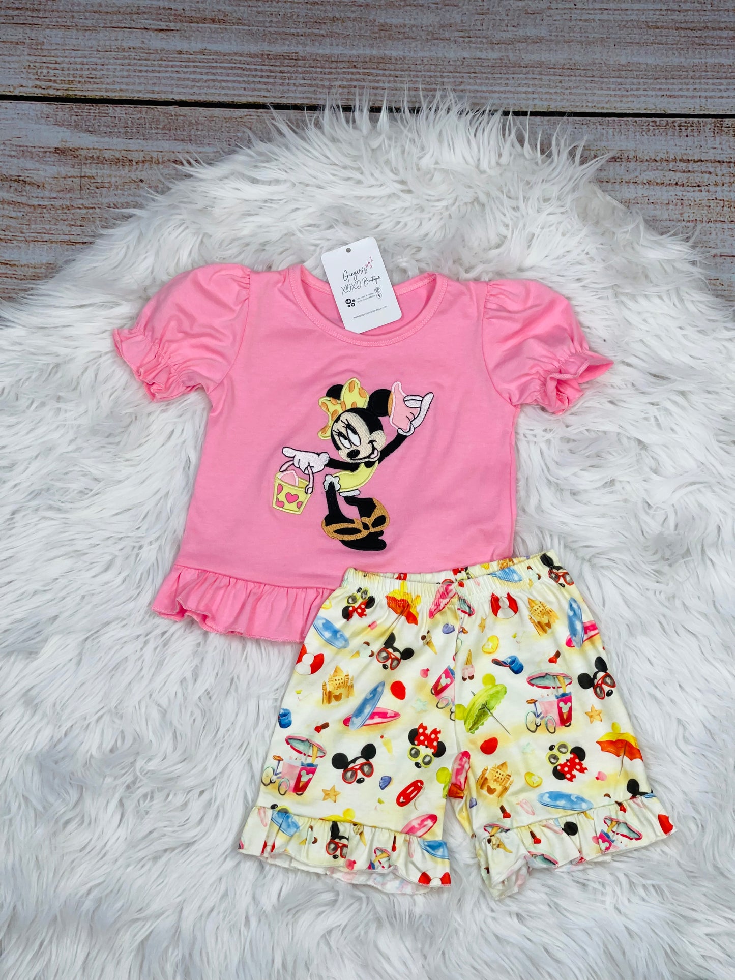 Embroidered Minnie Mouse Appliqué Shirt & Short Set